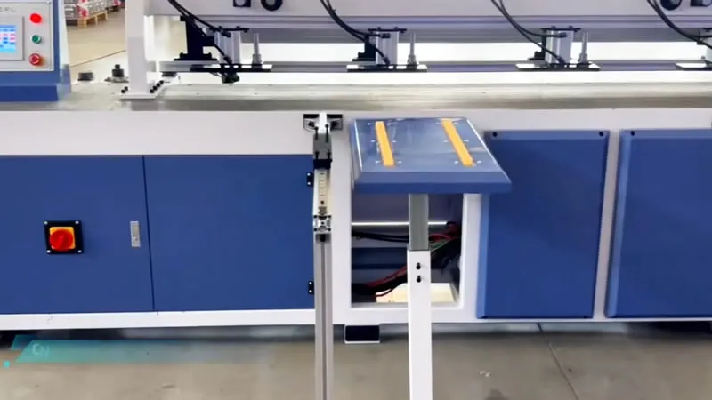 Ranuradora CNC para paneles de pared (una sola cara)